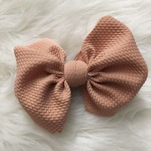 6” inch big bow on Nylon